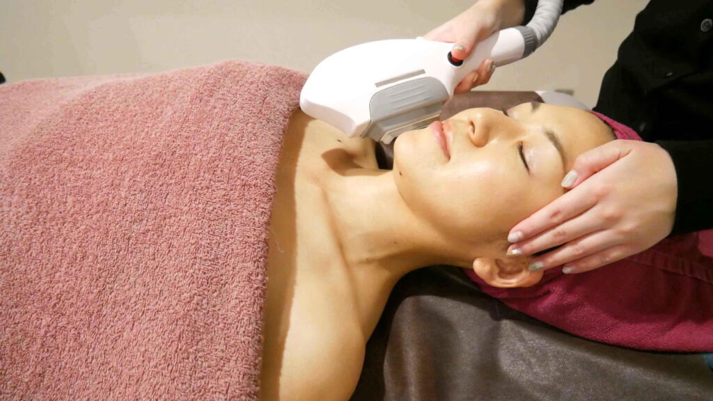 フォトフェイシャル | レディース | 脱毛・痩身・エステ Salon de gym